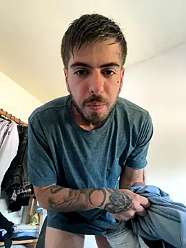 Snapshot of kirschxp chatting on October 14, 2025, 4:19 pm kirschxp online show from October 14, 2025, 4:19 pm