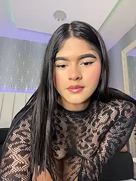 Mia-Medina online show from July 2, 2026, 7:53 pm
