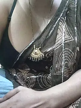 Ankitabhabhihot online show from October 10, 2025, 4:06 pm