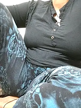 Ankitabhabhihot online show from October 14, 2025, 6:52 pm