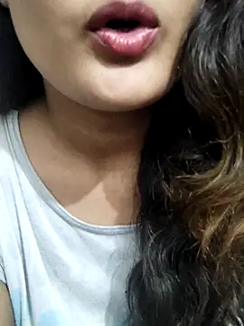 Cute pinkii online show from November 6, 2025, 8:10 pm