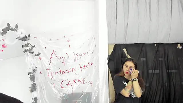 JulianaCarter online show from October 27, 2025, 8:24 pm