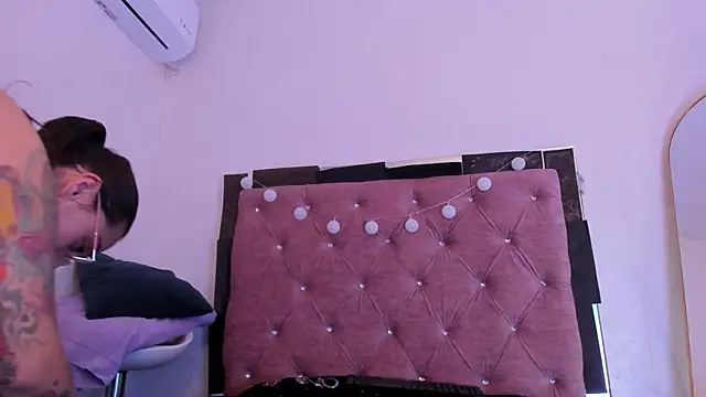 JulianaCarter online show from June 11, 2026, 2:53 am