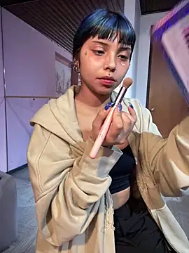 Snapshot of ZoeRaven_Pink chatting on October 28, 2025, 1:36 pm ZoeRaven Pink online show from October 28, 2025, 1:36 pm