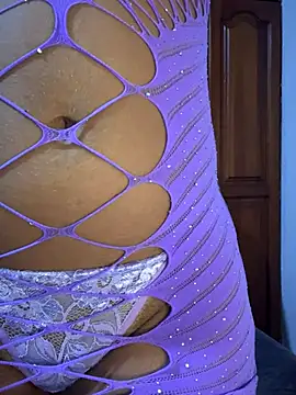 Snapshot of KaditaNavarro chatting on September 16, 2025, 12:00 am KaditaNavarro online show from September 16, 2025, 12:00 am