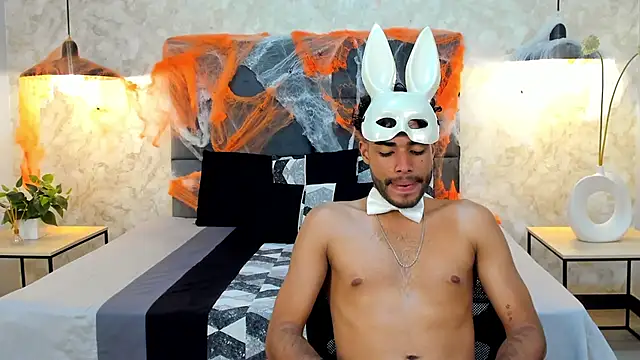 Snapshot of RaphaelDufort chatting on October 29, 2025, 11:50 pm RaphaelDufort online show from October 29, 2025, 11:50 pm