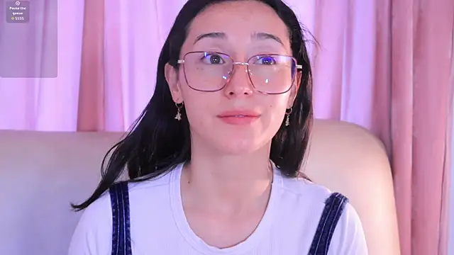 Ginevra esposito online show from November 4, 2025, 1:10 pm