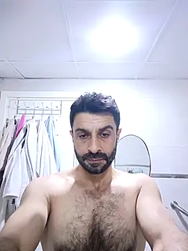 alex10alexx online show from May 3, 2026, 12:55 pm