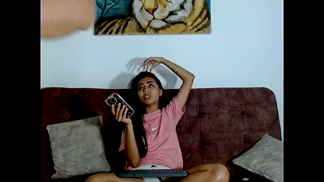 Wild RoomXxX online show from September 18, 2025, 9:06 pm