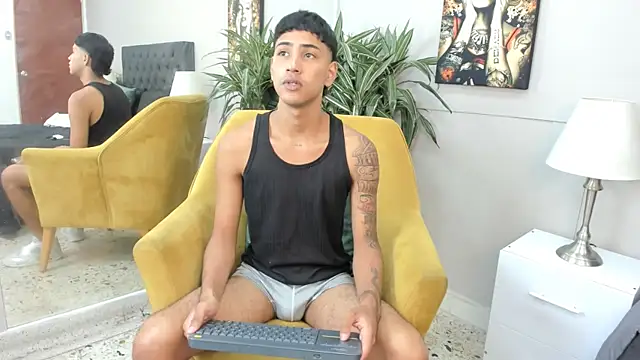 Snapshot of Denis_Carpenter chatting on October 16, 2025, 7:48 pm Denis Carpenter online show from October 16, 2025, 7:48 pm