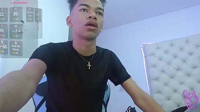 Snapshot of Ivone_Rose_ chatting on September 30, 2025, 12:10 pm Ivone Rose online show from September 30, 2025, 12:10 pm