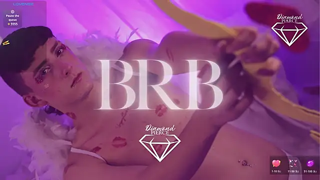 Diamond Piarce online show from October 22, 2025, 3:40 am