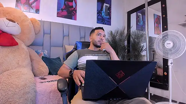 Snapshot of Edahi1386 chatting on September 13, 2025, 11:26 pm Edahi1386 online show from September 13, 2025, 11:26 pm