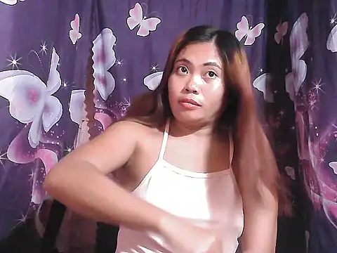 Hot Samantha4u online show from August 4, 2026, 8:33 pm