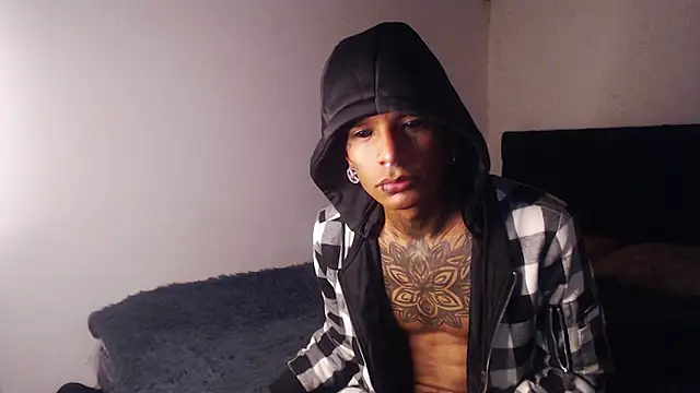 black firex online show from September 15, 2025, 1:11 pm