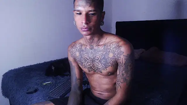 black firex online show from September 19, 2025, 5:02 pm