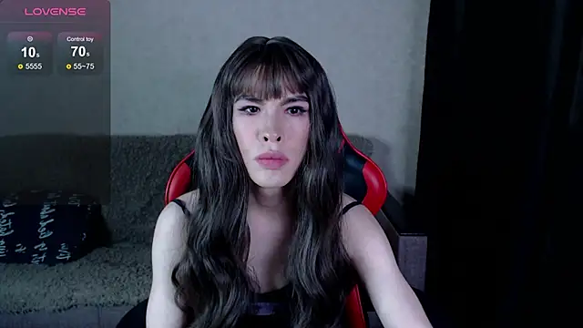 OliviaBoyd online show from October 1, 2025, 9:04 am