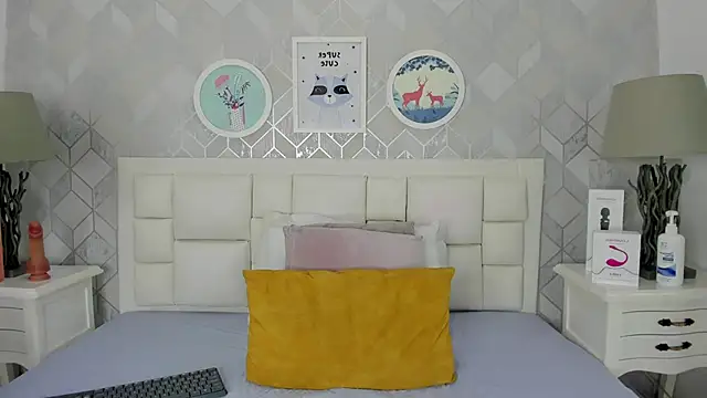 Snapshot of naia_cox chatting on September 20, 2025, 11:28 pm naia cox online show from September 20, 2025, 11:28 pm