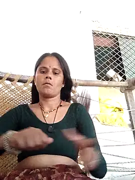 Hot-ilaiy online show from September 23, 2025, 5:32 am