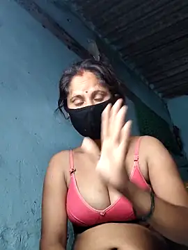 Hot-ilaiy online show from September 29, 2025, 10:14 pm