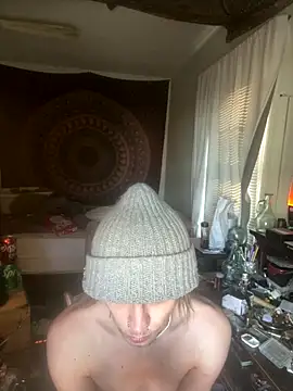 Snapshot of XanderOzzz chatting on September 9, 2025, 2:27 pm XanderOzzz online show from September 9, 2025, 2:27 pm