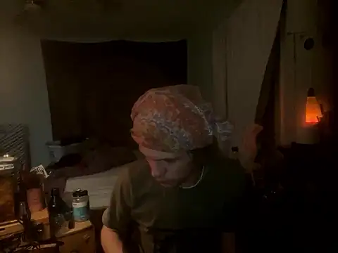 Snapshot of XanderOzzz chatting on September 10, 2025, 8:14 am XanderOzzz online show from September 10, 2025, 8:14 am