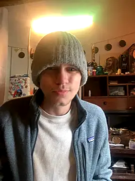 Snapshot of XanderOzzz chatting on October 25, 2025, 6:35 pm XanderOzzz online show from October 25, 2025, 6:35 pm