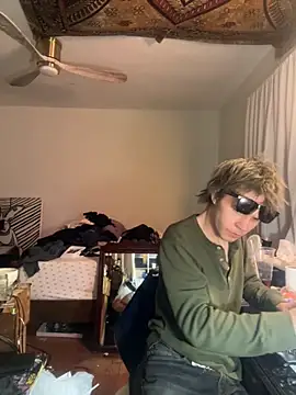 Snapshot of XanderOzzz chatting on February 10, 2026, 12:09 pm XanderOzzz online show from February 10, 2026, 12:09 pm