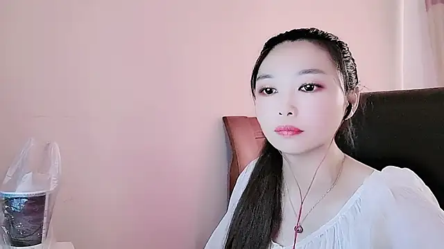 Snapshot of October17 chatting on September 10, 2025, 2:33 am October17 online show from September 10, 2025, 2:33 am