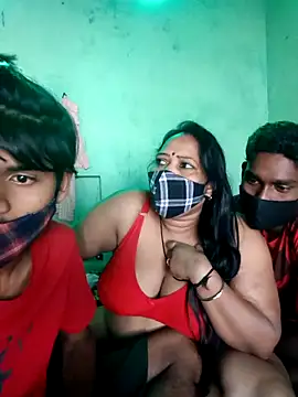 LoveOnStream online show from October 15, 2025, 4:01 am