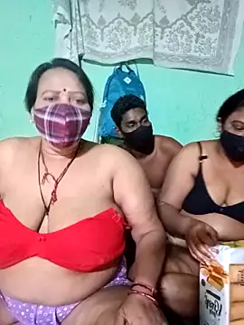 LoveOnStream online show from March 8, 2026, 12:31 pm