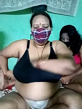 LoveOnStream online show from March 23, 2026, 11:20 pm