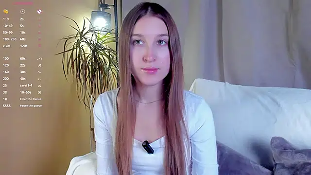 NanaMertins online show from November 25, 2025, 1:05 am