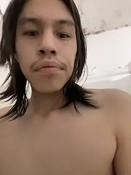 Snapshot of heytherepeoples717 chatting on November 9, 2025, 12:58 pm heytherepeoples717 online show from November 9, 2025, 12:58 pm