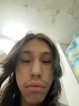 Snapshot of heytherepeoples717 chatting on December 20, 2025, 1:07 pm heytherepeoples717 online show from December 20, 2025, 1:07 pm