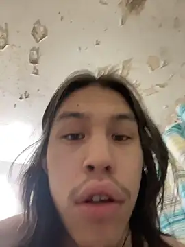 Snapshot of heytherepeoples717 chatting on January 7, 2026, 1:02 pm heytherepeoples717 online show from January 7, 2026, 1:02 pm