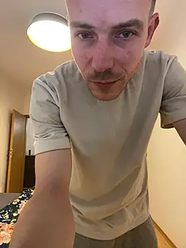 Skinny0150 online show from March 31, 2026, 3:56 pm