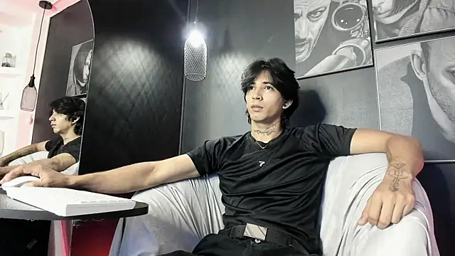 jett savage online show from October 6, 2025, 1:41 pm