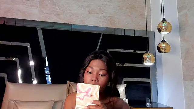 AbbieCyruz online show from September 16, 2025, 12:06 pm