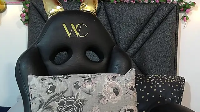 Snapshot of IndraKaur_ chatting on September 16, 2025, 12:39 pm IndraKaur online show from September 16, 2025, 12:39 pm