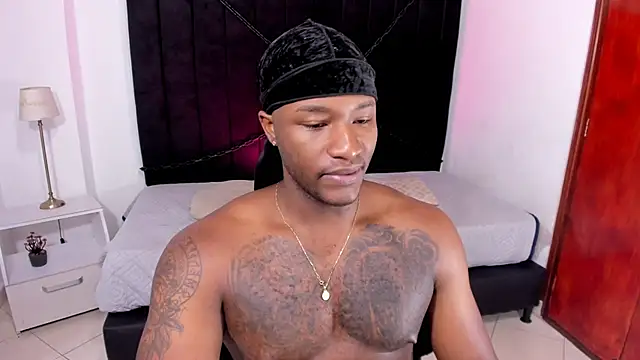 Snapshot of chrstian_lewis1 chatting on September 13, 2025, 12:05 pm chrstian lewis1 online show from September 13, 2025, 12:05 pm