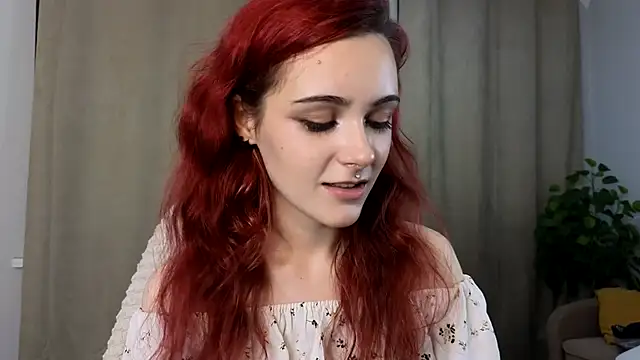 ElizabethMilller online show from September 17, 2025, 10:11 pm