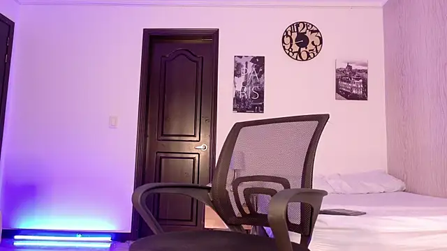 Snapshot of JothaFit chatting on October 6, 2025, 1:08 pm JothaFit online show from October 6, 2025, 1:08 pm