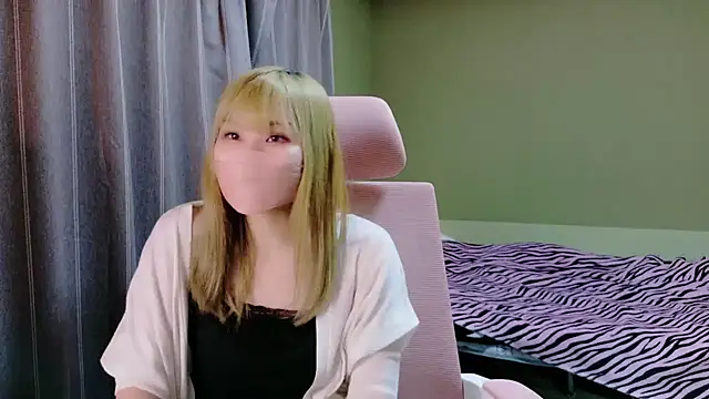 miyu0002 online show from September 28, 2025, 1:38 pm