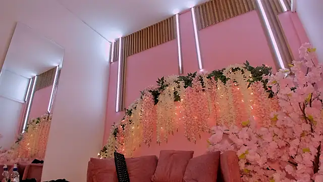 ThiccyLexxy online show from January 13, 2026, 12:21 pm