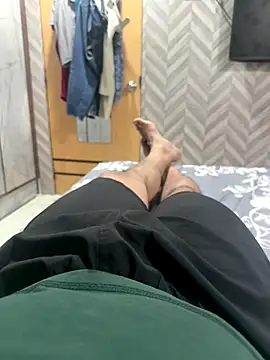 saumon3022 online show from November 8, 2025, 7:34 pm