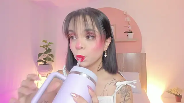 Clara Luu online show from May 7, 2026, 3:01 am