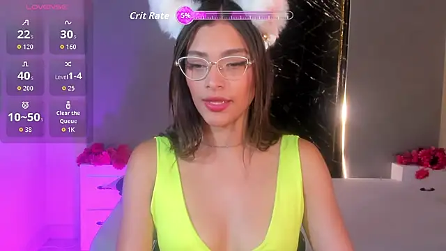 Hannacooper3 online show from September 9, 2025, 5:12 pm