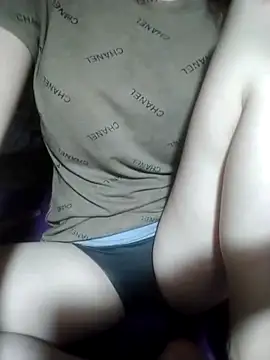 Snapshot of Mina_ti chatting on September 20, 2025, 10:22 pm Mina ti online show from September 20, 2025, 10:22 pm