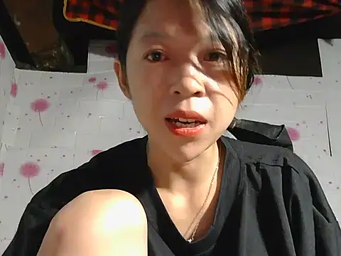 Snapshot of Mina_ti chatting on October 5, 2025, 1:31 pm Mina ti online show from October 5, 2025, 1:31 pm